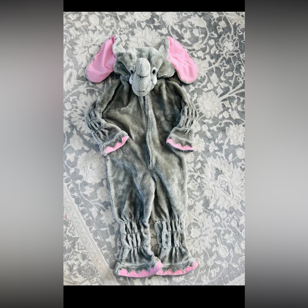 High quality elephant kids costume (size 4-5)